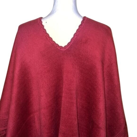 Vintage Womens Boho Fringe Trim Poncho Burgundy One Size Lightweight Layering Wr - Picture 4 of 9
